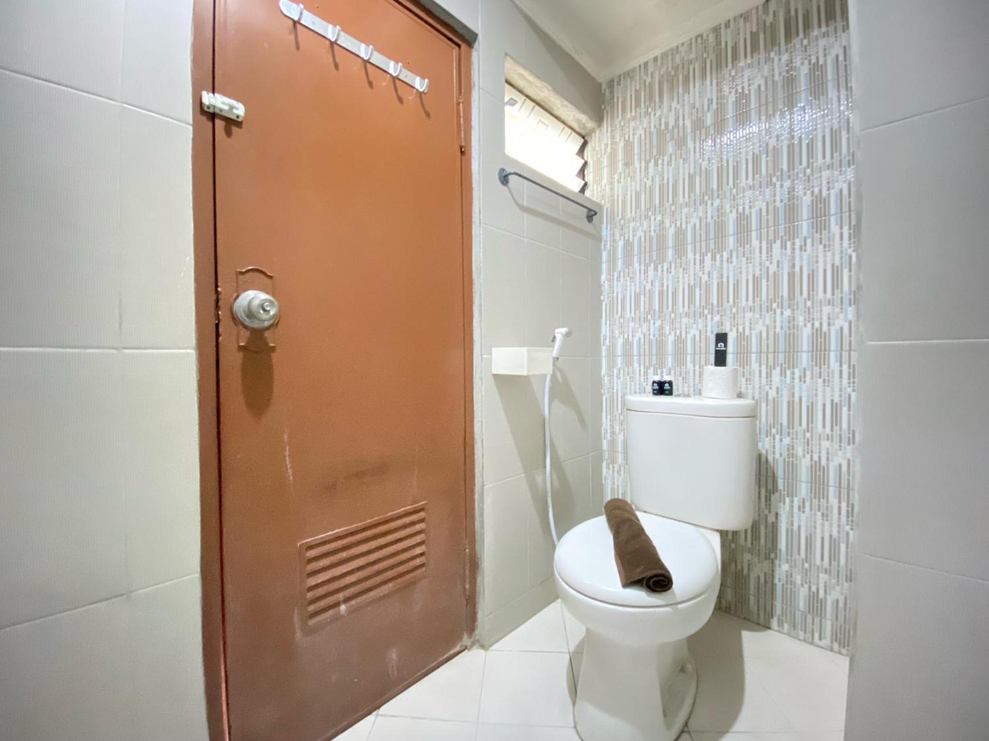 Cozy Living 2br At Gateway Ahmad Yani Cicadas By Travelio * Bandung